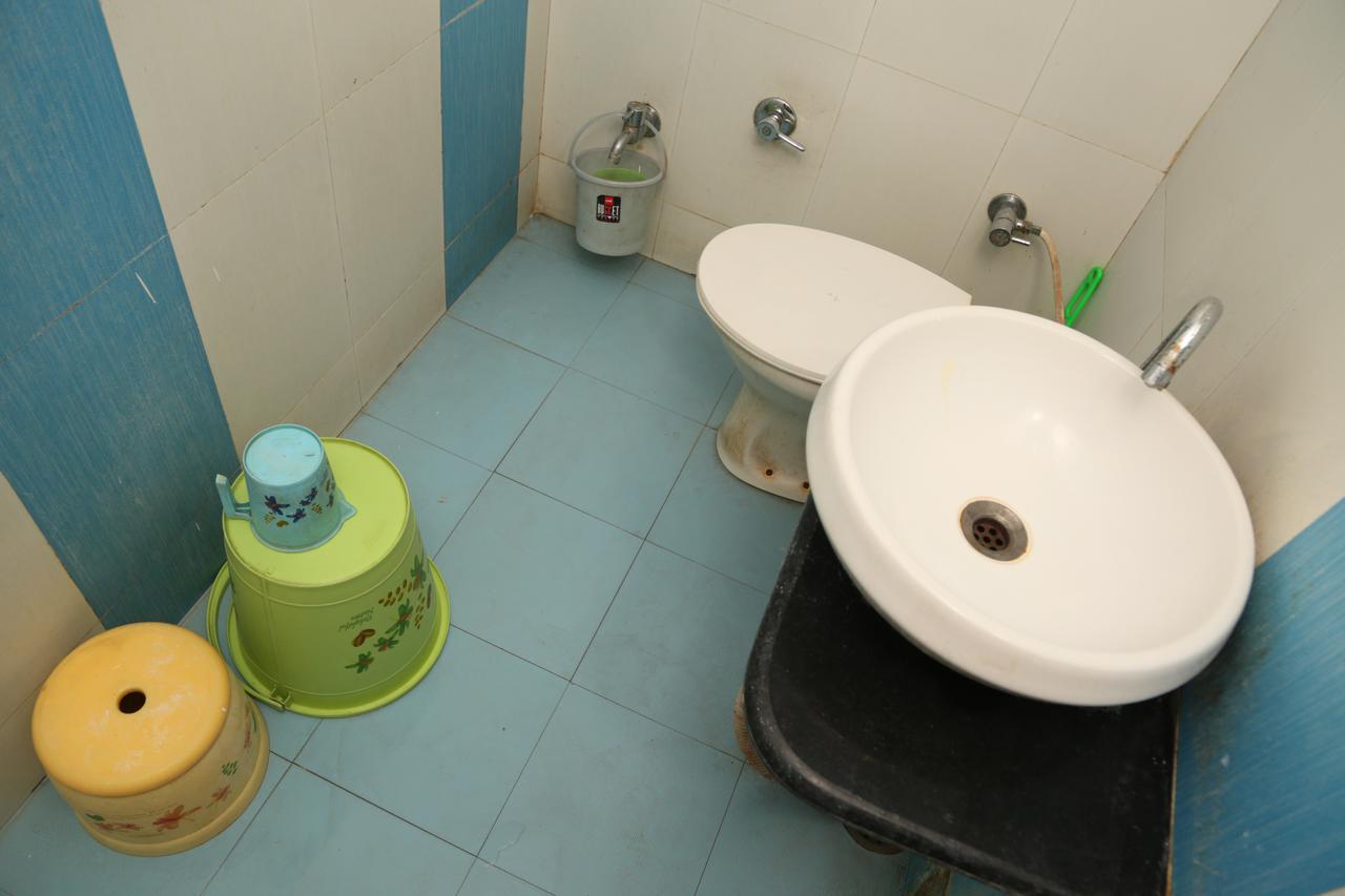 Hotel Heena Plaza Abu Road Bagian luar foto